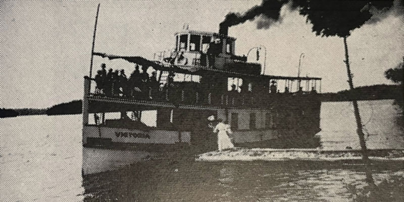 1925 Boat Victoria providing Rideau River Cruises